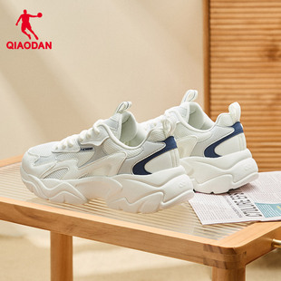 乔丹轻便保暖运动老爹鞋