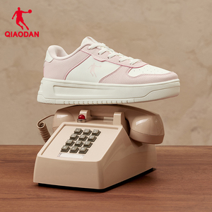 乔丹女款粉色百搭青少年革面空军板鞋休闲鞋学生小白鞋厚底增高女