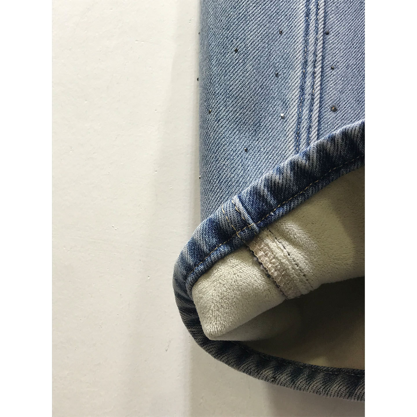 E野视角加绒加厚烫钻弯刀裤女2025年冬季拖地牛仔裤无弹力阔腿裤,淘宝优惠券,粉丝福利购,淘宝优惠卷