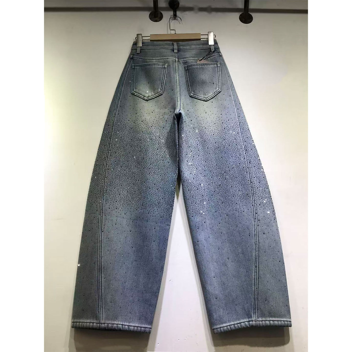 E野视角加绒加厚烫钻弯刀裤女2025年冬季拖地牛仔裤无弹力阔腿裤,淘宝优惠券,粉丝福利购,淘宝优惠卷