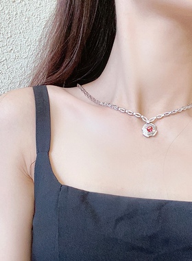 红绿色轻奢小众法式名媛新娘项链方形吊坠韩版简约晚礼服锁骨链女