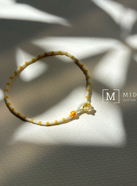 轻盈磨砂白拼复古黄色极细手链