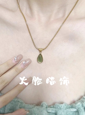 法式复古橄榄绿蓝色水滴吊坠项链女不掉色小众设计感高级情人节