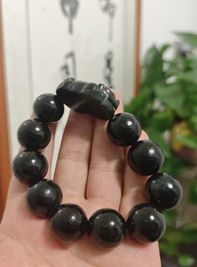 放漏天然正品和田玉黑青玉貔貅手链男女款佛珠招财貔貅手串卡18mm