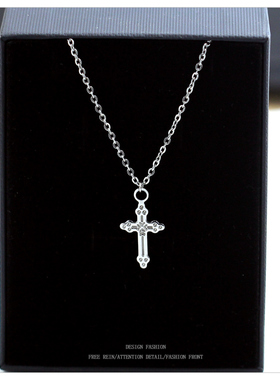 法式复古十字架时尚项链高级感轻奢小众锁骨链夏女生钛钢洗不掉色