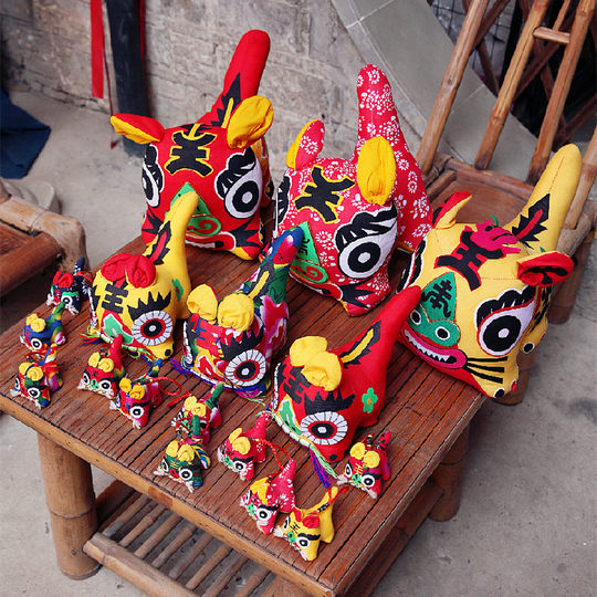 非遗手工布老虎年中国风民间工艺品特色送礼吉祥物民俗公仔摆件