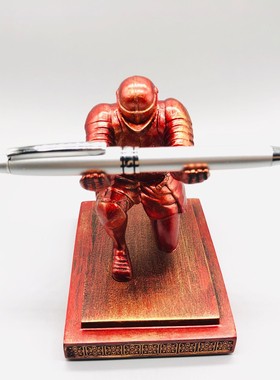 执行官骑士盔甲笔架摆件送老板