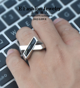 金钢狼戒指男士戒子黑玛瑙钛欧美