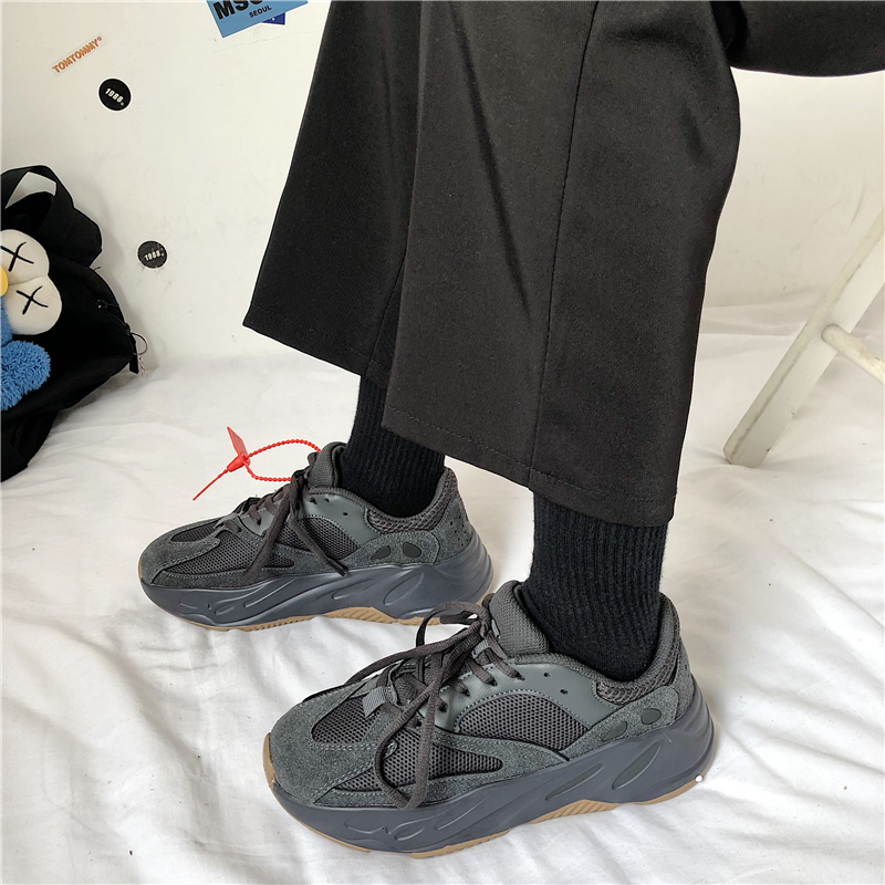 超火学生街拍老爹鞋黑暗风情侣 新款港风复古百搭运动鞋女 2019 ins 超火学生街拍老爹鞋黑暗风情侣 新款港风复古百搭运动鞋女 2019 ins