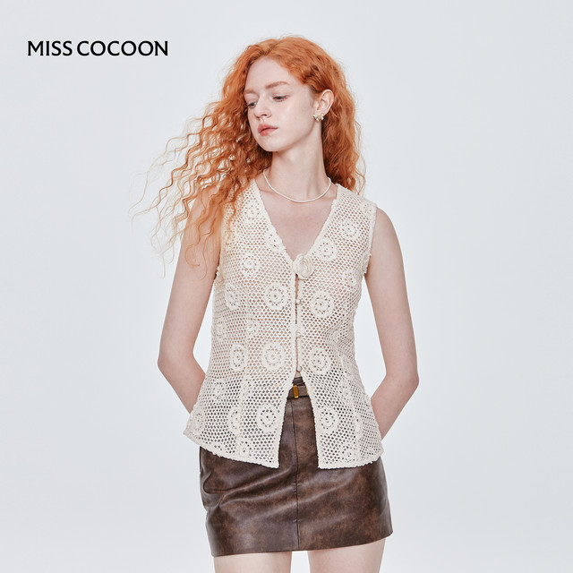 MISS COCOON Coconi Hollow Weaving Sleeveless Vest Women's 2025 Autumn New V-neck Sequined Vest