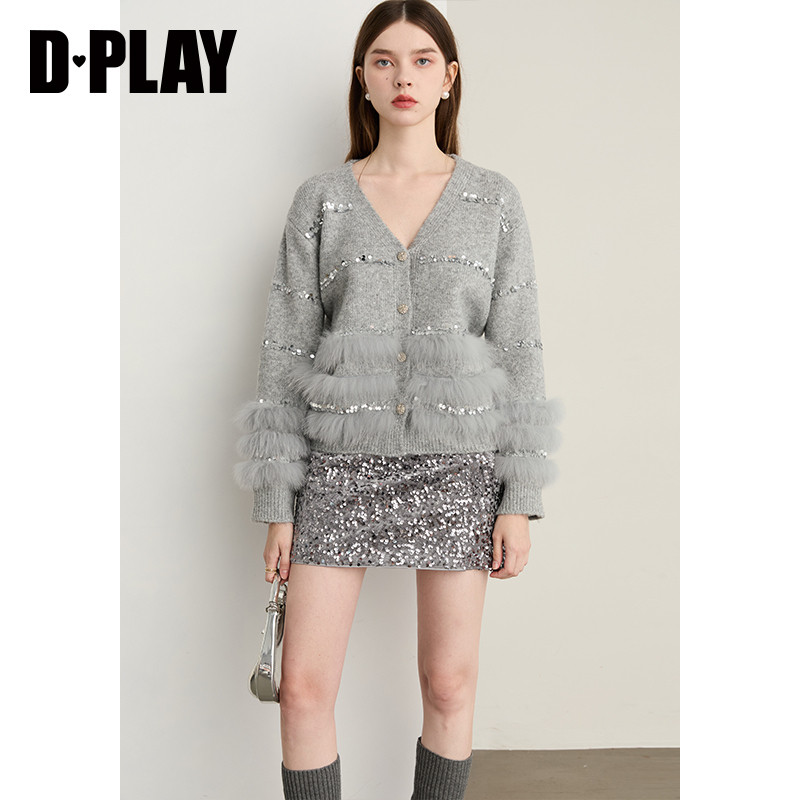 DPLAY2025冬季新款灰色针织开衫独特流行V领长袖宽松毛衣女,淘宝优惠券,粉丝福利购,淘宝优惠卷