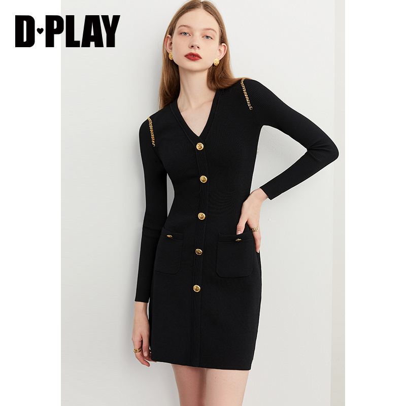 DPLAYV领金属扣链条连衣裙