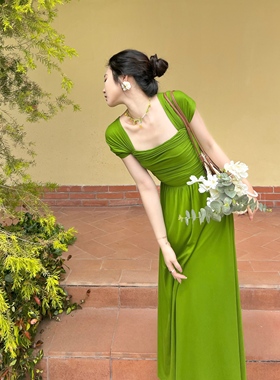 修身绿色针织长裙度假风连衣裙