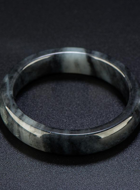 7000年天然新品新疆和田玉青花籽玉手镯圈口56mm重53.6克