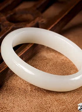 新疆和田玉原毛孔皮白玉籽玉贵妃镯手链内径61mm 59克