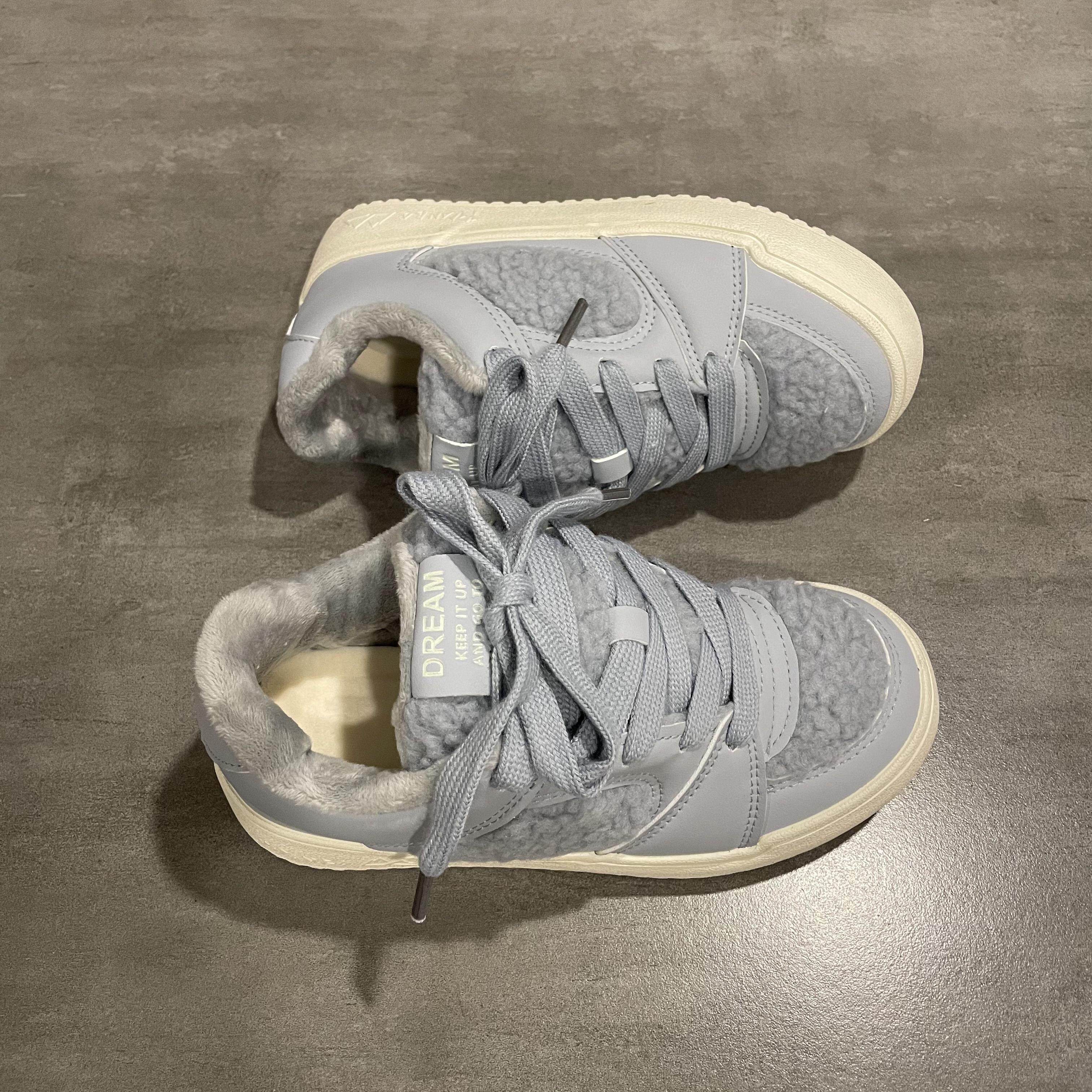 七七主人家 面包鞋子女冬季新款加绒棉鞋女保暖原创小众运动板鞋 - 图1