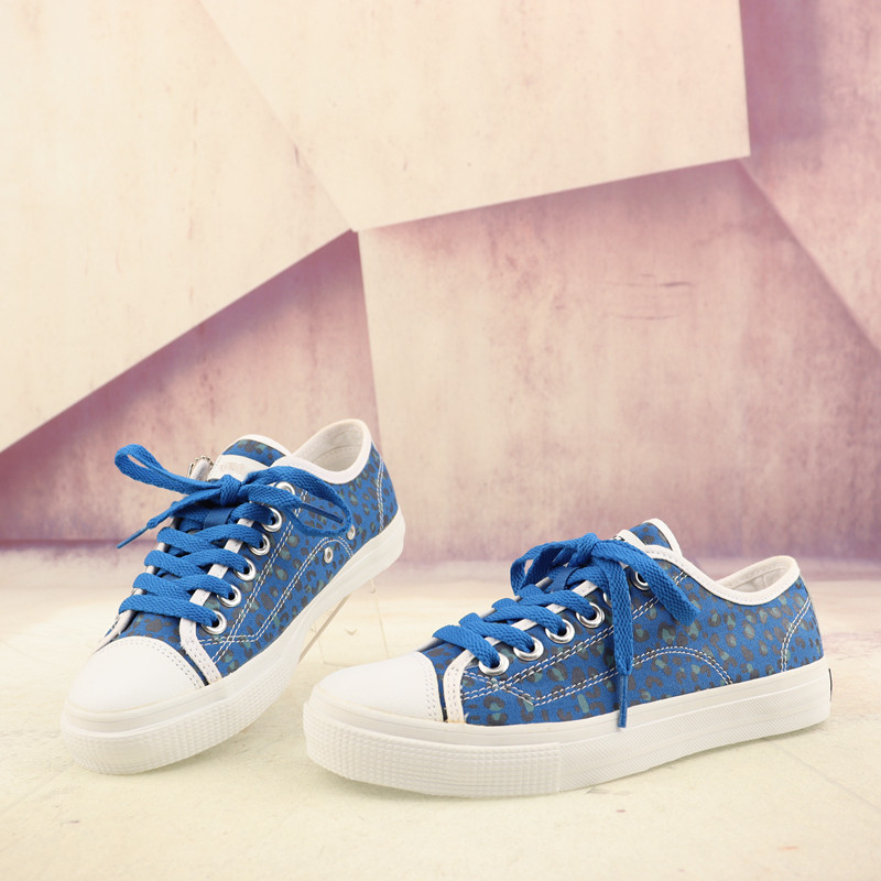 帆布拼真皮圆头低跟系带橡胶底情侣鞋女鞋子多色甜美休闲板鞋