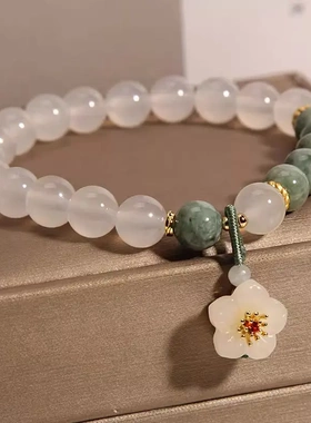 新中式小众轻奢复古白玛瑙翡翠水晶手链女夏ins森系花朵吊坠手串