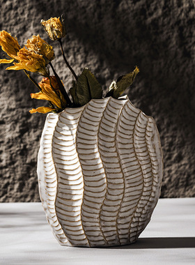 北欧侘寂风陶瓷花瓶家居玄关民宿干花插花白色花器摆件跨境 Tume