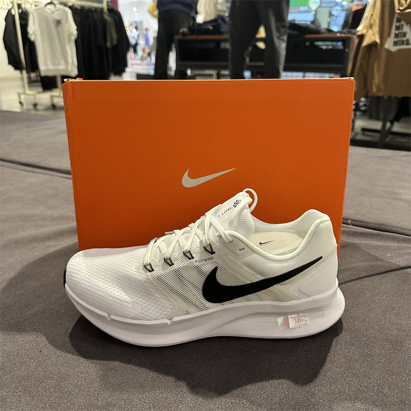 正品Nike耐克男子公路跑步鞋2024夏新款透气缓震运动休闲鞋DR2695 - 图1