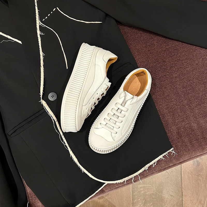 葡萄妈Studiolee 秋季小个子百搭运动厚底真皮休闲饼干小白鞋女 - 图0