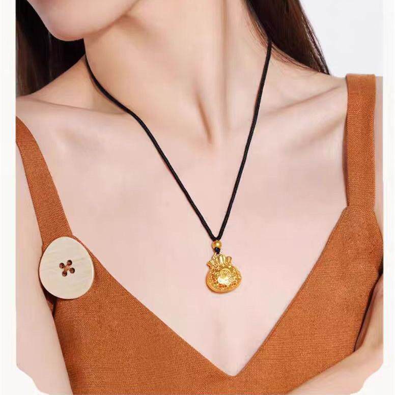 18K黄金色金版复古镂空花丝福袋吊坠福钱袋女士项链久不掉色,淘宝优惠券,粉丝福利购,淘宝优惠卷