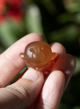 天然红玛瑙雕刻12生肖猴吊坠本命年挂件手机链包饰大胜归来配饰