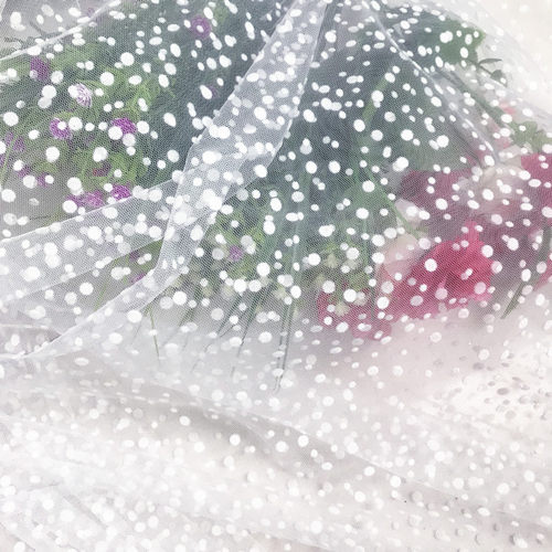 唯甜美黑白色飘雪植绒圆点点波点爱心形网纱蕾丝布面料服装饰婚纱 - 图2