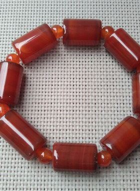 本命年红玛瑙路路通圆柱水晶手链