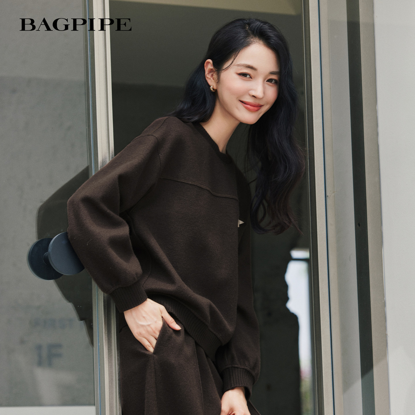 风笛2025冬季新款美拉德圆领套头长袖卫衣女休闲百搭短款长袖上衣,淘宝优惠券,粉丝福利购,淘宝优惠卷