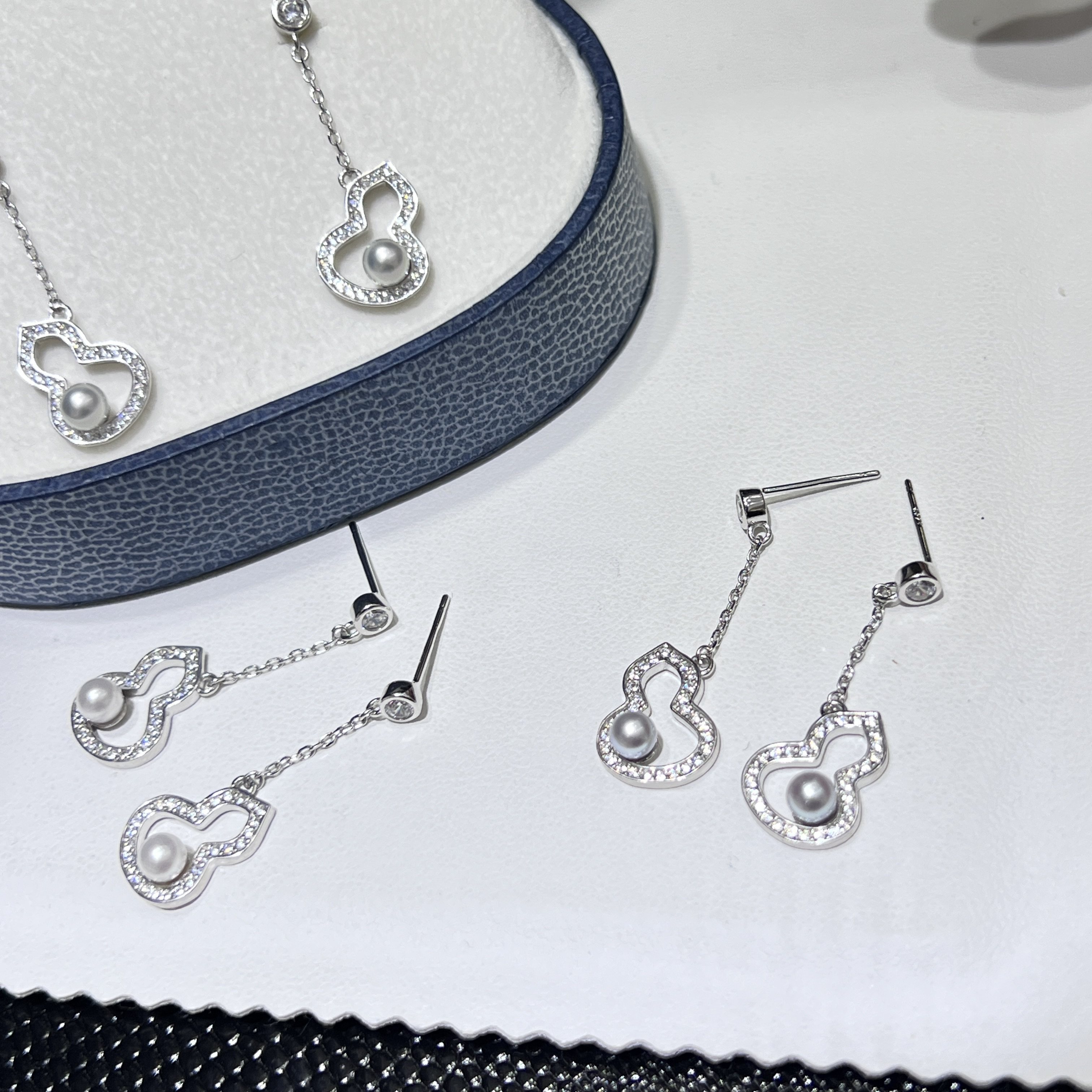 吉祥葫芦海水akoya珍珠S925银明星同款4-5mm基本无暇优雅大气耳钉,淘宝优惠券,粉丝福利购,淘宝优惠卷