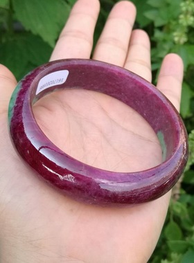 鸽血红透体手镯红绿宝红宝石