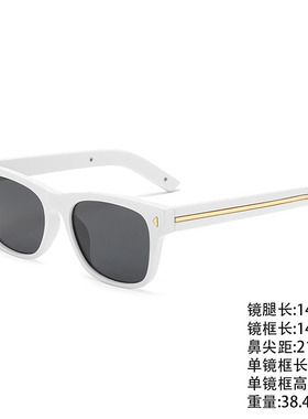 三角铆钉素颜太阳镜63