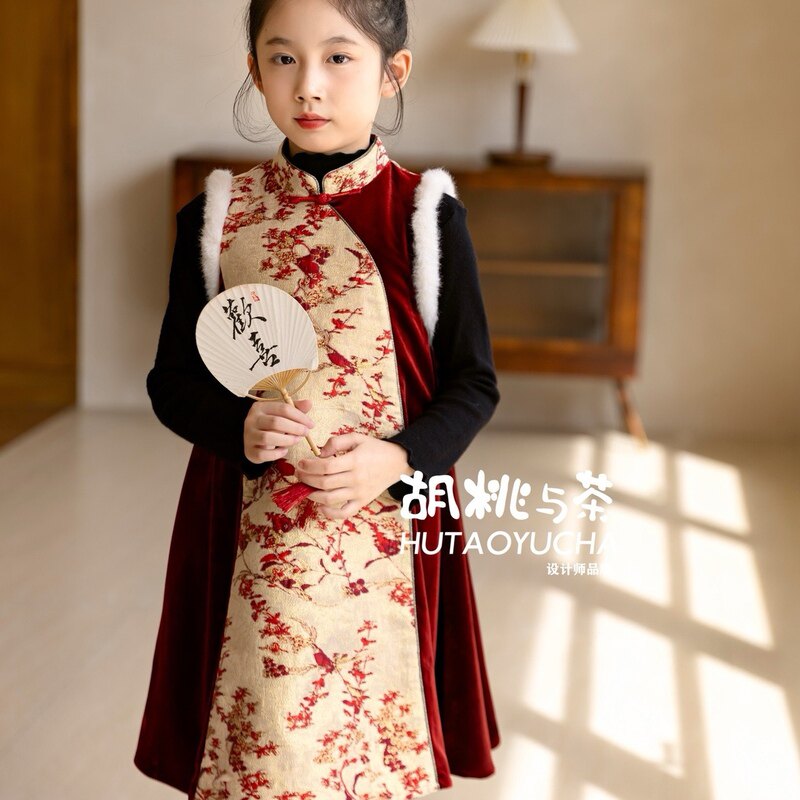 女童年款2021冬新款胡桃与茶马甲裙儿童连衣裙子唐装旗袍拜年服