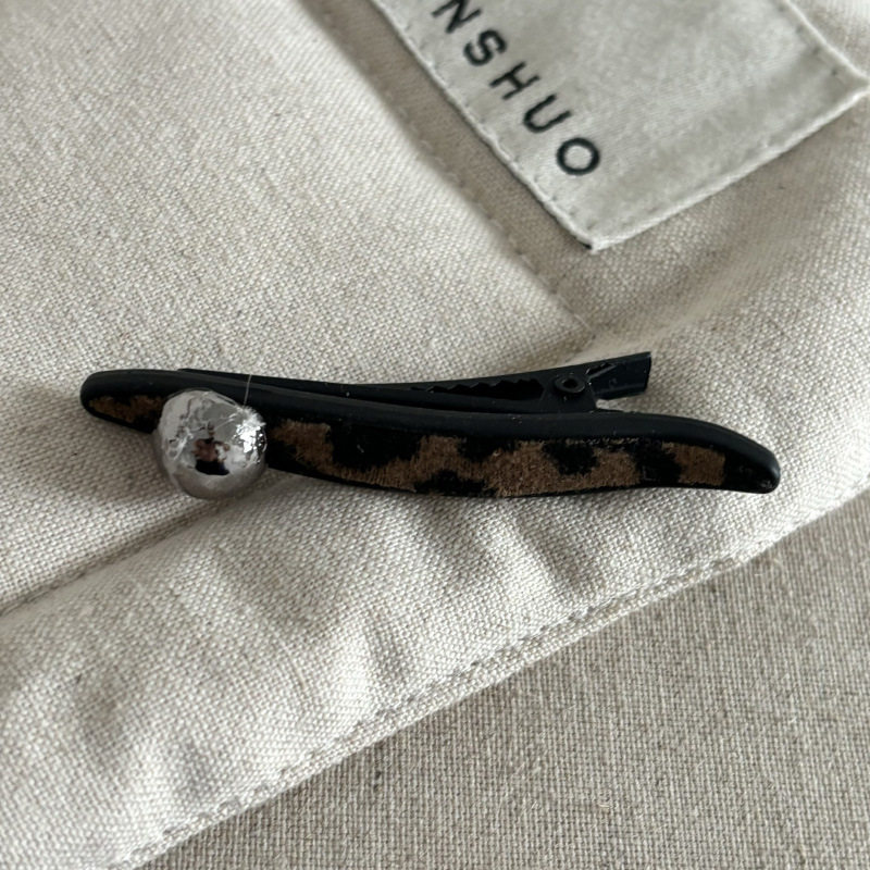 咖色豹纹发夹边夹蝴蝶结侧边刘海夹秋冬气质银球鸭嘴夹女一字夹发,淘宝优惠券,粉丝福利购,淘宝优惠卷