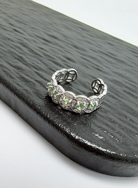 G180# 通体S925纯银镀白金精工镶嵌绿石榴石戒指 主石3*3mm配证书