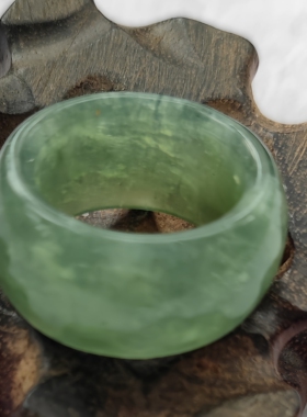 天然珠宝玉器玉石高档岫玉戒指