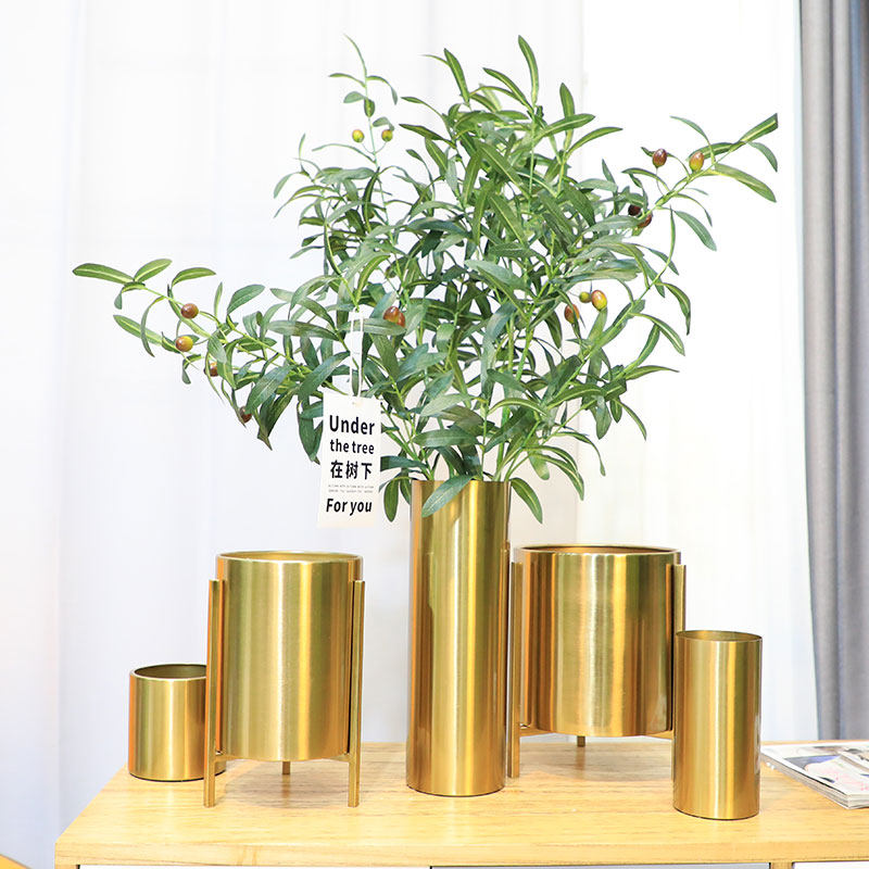 轻奢金色花瓶现代简约金属摆件北欧客厅插花花器餐桌样板房装饰花 法兰克福风情家居装饰 淘优券