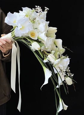 高级感瀑布仿真花手捧花婚礼新娘影楼摄影道具森系仿真花领证花束