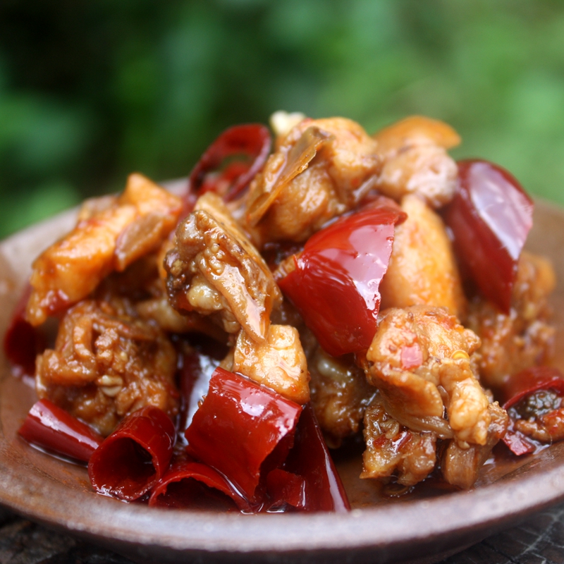 盐帮冷吃兔 麻辣兔丁兔肉零食下酒菜宵夜 鲜兔炒制自贡特色美食,淘宝优惠券,粉丝福利购,淘宝优惠卷