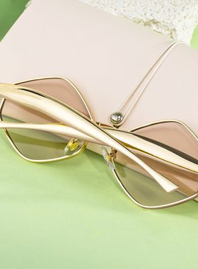 ins网红同款沙丁鱼镜腿太阳眼镜
