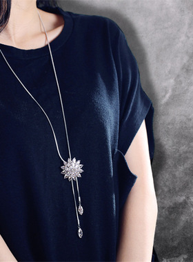 闪亮锆石雪花长款挂件水晶毛衣链
