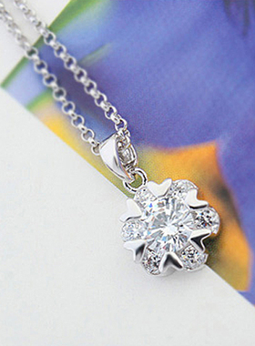 彩衣阁时尚镶钻锆石短款项链白金色首饰精巧流行女生花形挂坠礼物