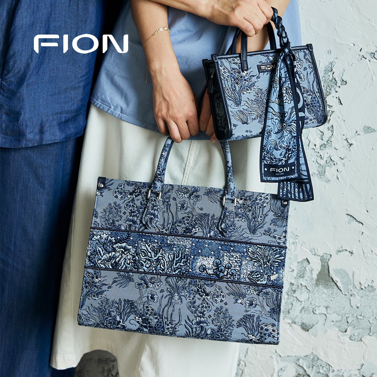 Fion/菲安妮青花瓷巧锦托特包女款大容量通勤手提包包轻奢单肩包