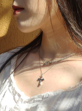 十字架叠戴轻奢小众短款脖颈链