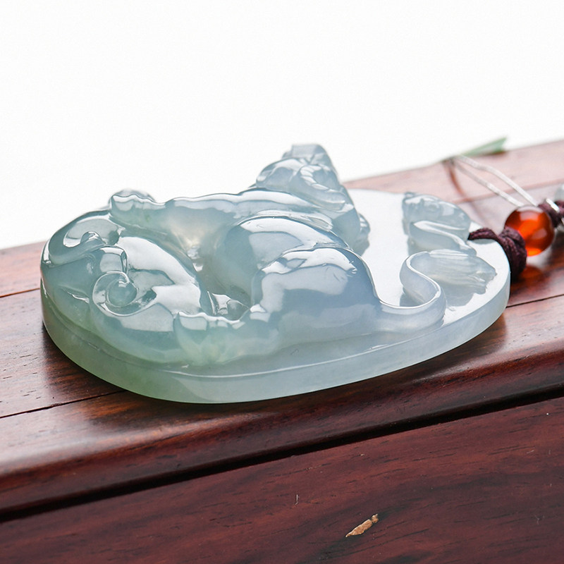 豪8印象l842天然翡翠生肖牛男吊坠 豪8印象颈饰