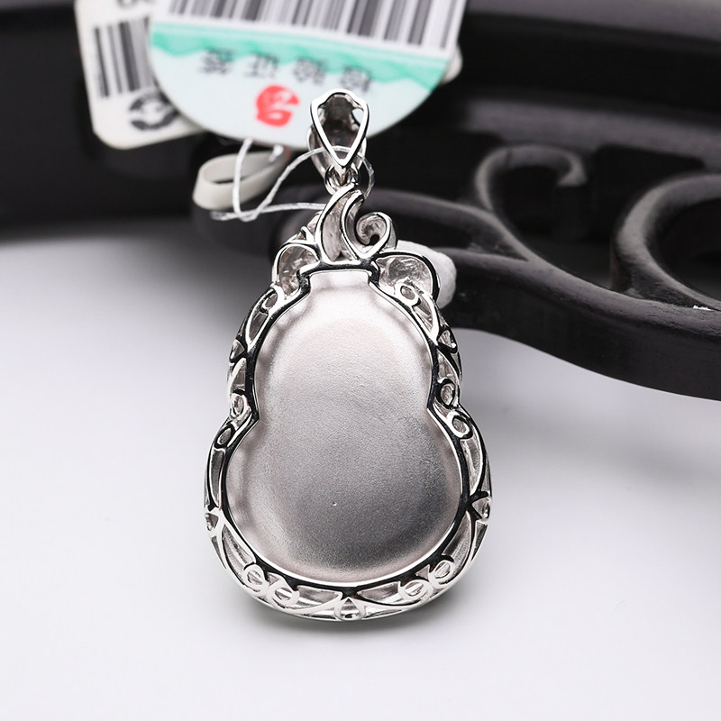 豪8印象l1014葫芦冰种阳绿镶金钻 豪8印象颈饰