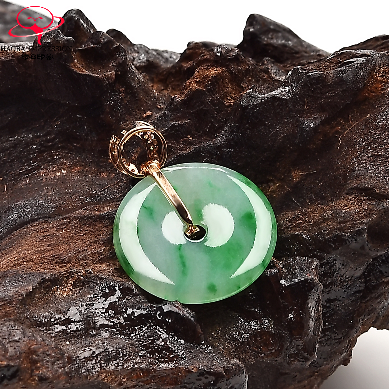豪8印象m1280镶嵌平安扣阳绿吊坠 豪8印象颈饰