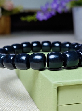 新疆和田玉手串聚墨青花直切珠