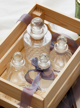 怀旧玻璃瓶香薰瓶香水瓶道具